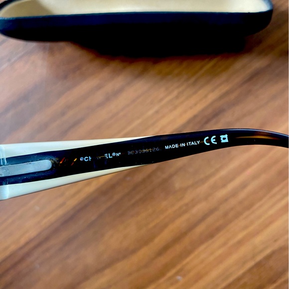 Chanel sunglasses, black & white and tortoise, with prescription. With case. - Picture 6 of 6